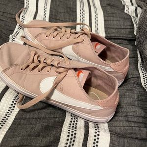 Nike SB low top sneakers